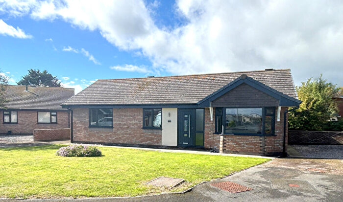 3 Bedroom Detached Bungalow For Sale In Rhodfa Cregyn, Belgrano, LL22