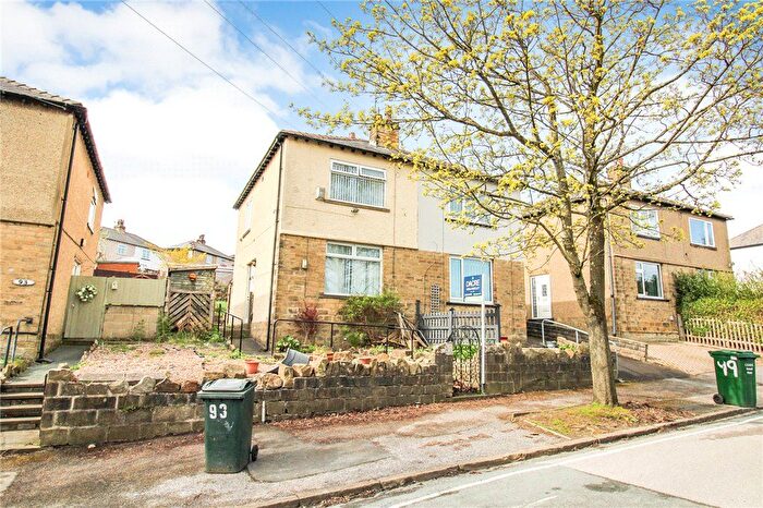 2 Bedroom Semi Detached House For Sale In Broomhill Avenue, Keighley, West Yorkshire, BD21