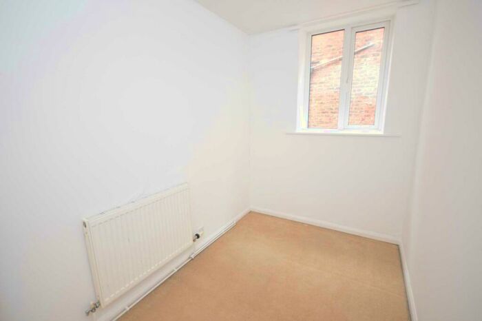 2 Bedroom Apartment To Rent In Park Road West, Claughton, CH43