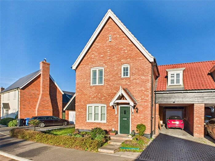 3 Bedroom Semi-Detached House For Sale In Baytree Way, Stutton, Ipswich, Suffolk, IP9