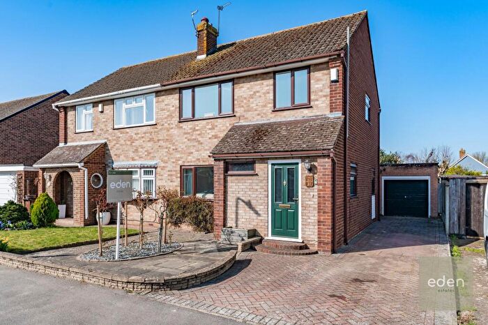 3 Bedroom Semi-Detached House For Sale In Priory Grove, Ditton, ME20