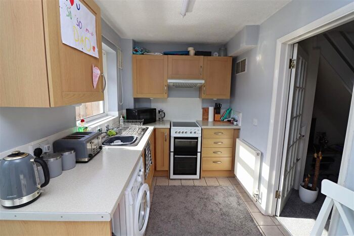 2 Bedroom End Of Terrace House For Sale In Walnut Way, Barnstaple, EX32