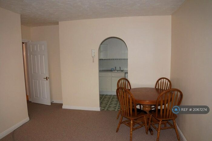 1 Bedroom Flat To Rent In Fallow Rise, Hertford, SG13