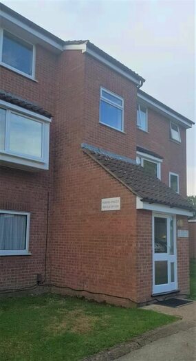 Studio To Rent In Aylsham Drive, Uxbridge, UB10