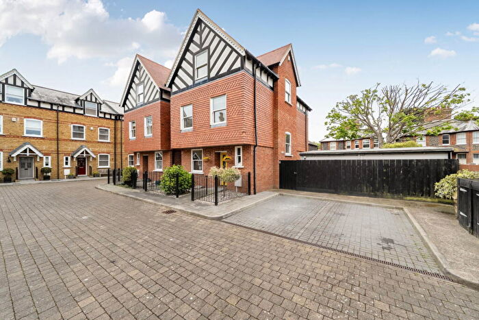 4 Bedroom Town House For Sale In Tidewell Mews, Harold Avenue, Westgate-on-sea, CT8