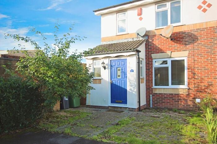 3 Bedroom Semi Detached House To Rent In Linden Drive, Bradley Stoke, Bristol, BS32