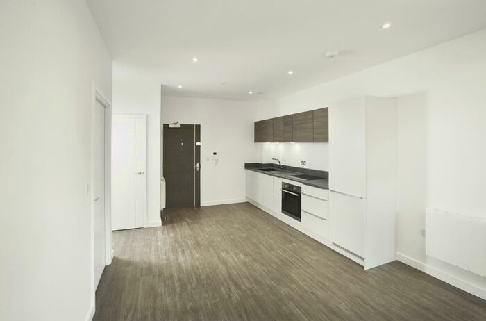 1 Bedroom Apartment To Rent In Bracknell, Berkshire, RG12