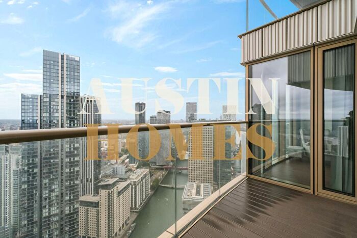 2 Bedroom Apartment To Rent In Park Drive, London, E14