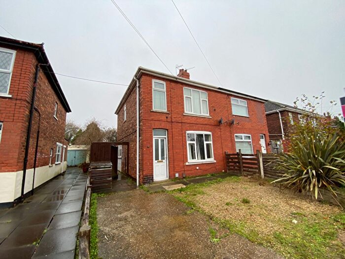 3 Bedroom Semi-Detached House To Rent In Churchfield Road, Scunthorpe, DN16