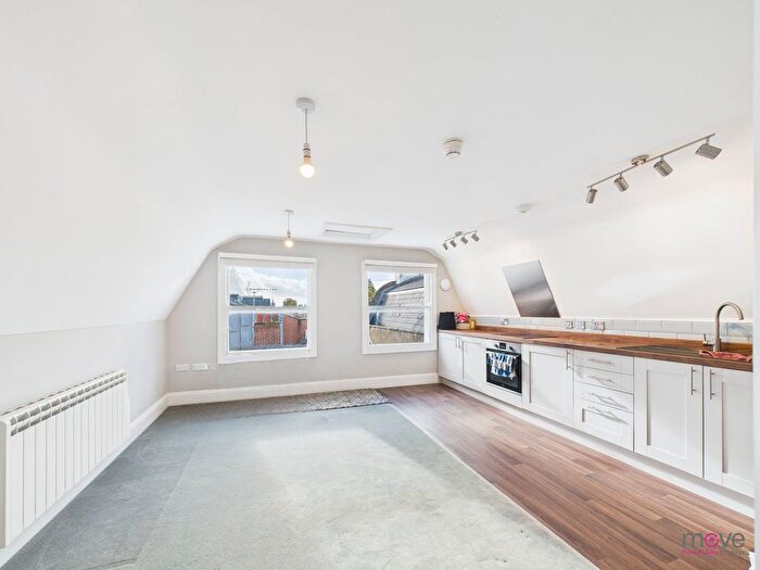 1 Bedroom Flat To Rent In Clarence Street, Cheltenham, GL50
