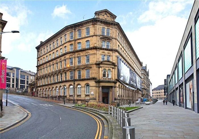 1 Bedroom Apartment To Rent In Well Street, Bradford, West Yorkshire, BD1