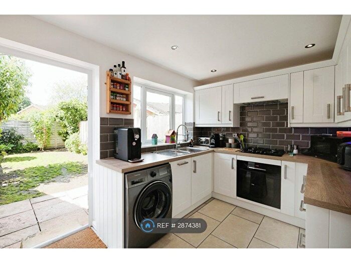 2 Bedroom Terraced House To Rent In Broom Field, Lightwater, GU18