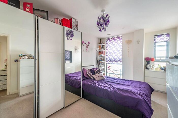2 Bedroom Flat For Sale In High Road, Wembley Park, Wembley, HA9