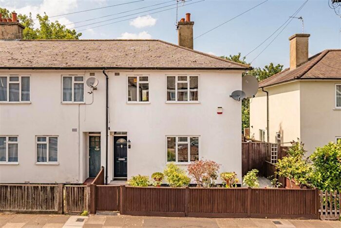 3 Bedroom Terraced House For Sale In Arica Road, Brockley, SE4