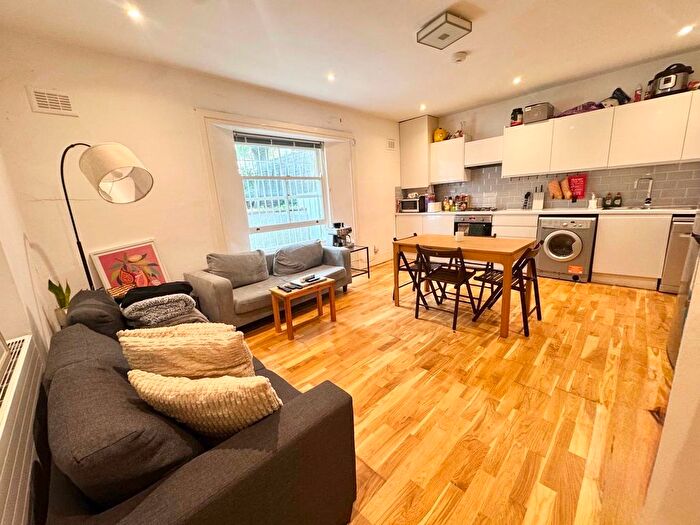 4 Bedroom Flat To Rent In Hillmarton Road, London, N7