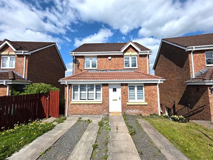 5 Bedroom Detached House To Rent In Garnqueen Crescent, Glenboig, Coatbridge, ML5