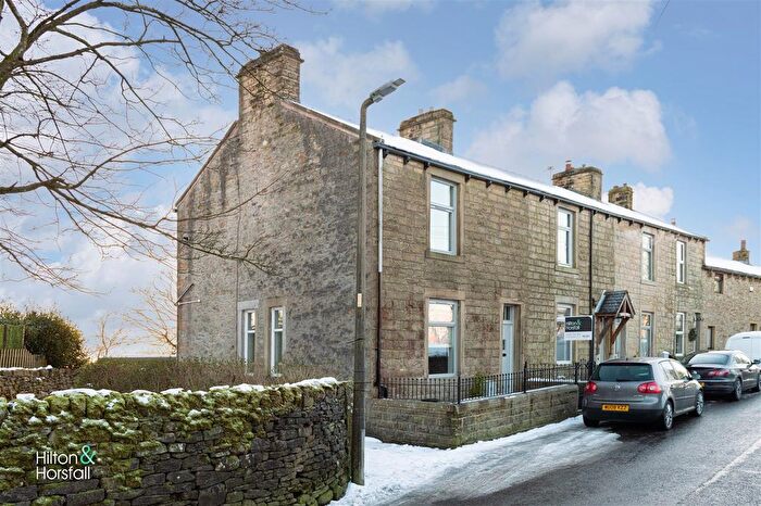 2 Bedroom End Of Terrace House To Rent In Beverley Road, Blacko, Nelson, BB9