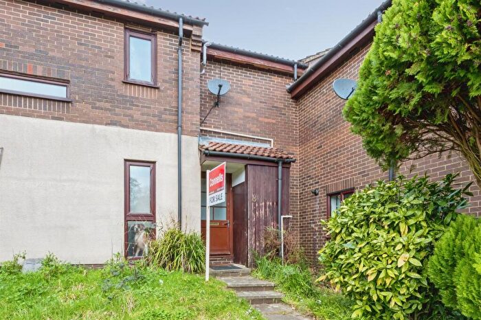 3 Bedroom Terraced House For Sale In Hollybrook Close, Southampton, SO16