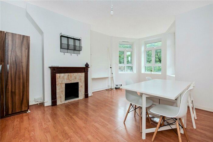 3 Bedroom Apartment To Rent In Malmsmead House, Homerton Road, London, E9