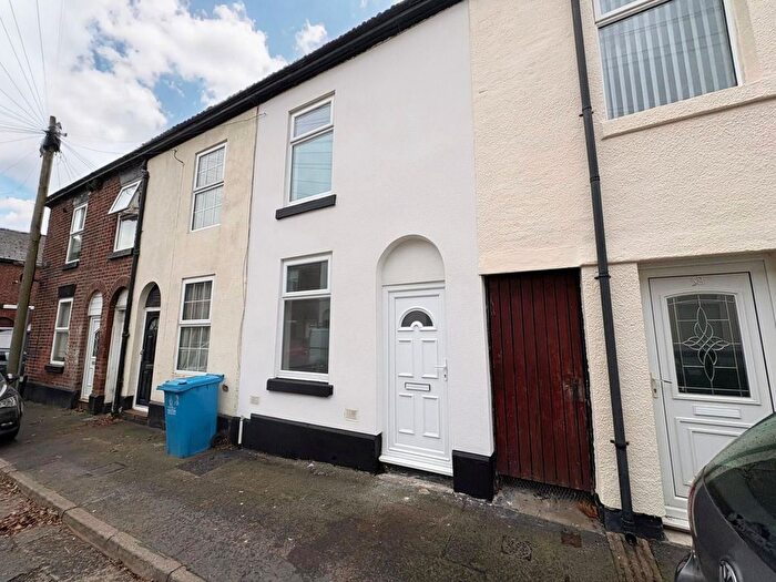3 Bedroom Terraced House To Rent In Sewell Street, Runcorn, WA7