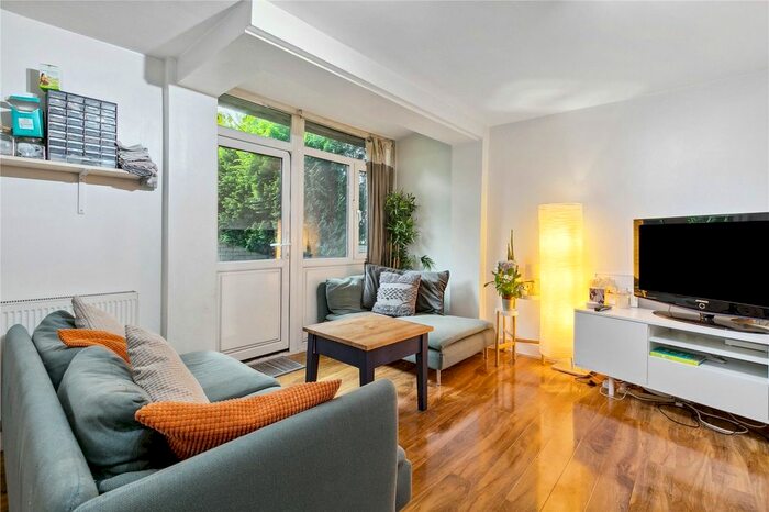 3 Bedroom Flat To Rent In Michelson House, Black Prince Road, SE11