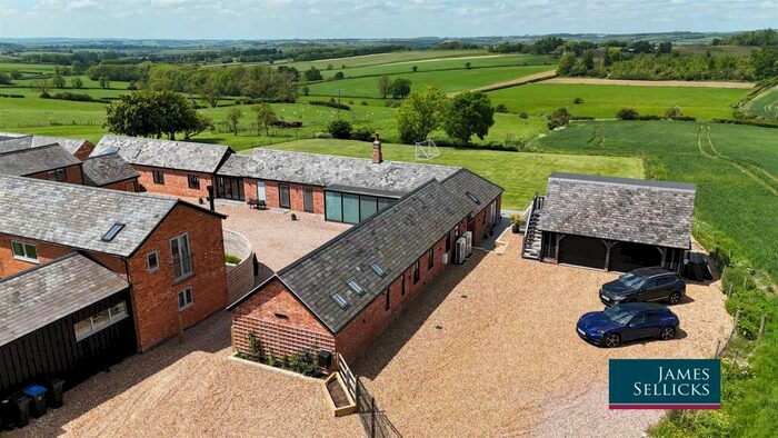 5 Bedroom Barn Conversion For Sale In The Old Dairy, Blaston, Market Harborough, LE16