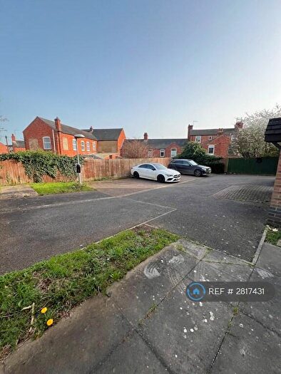 1 Bedroom Flat To Rent In Clarence Avenue, Northampton, NN2