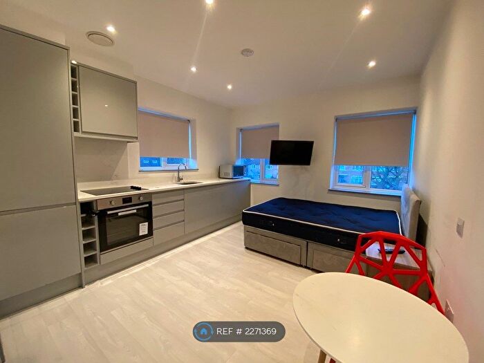 Studio To Rent In Whittington Way, Pinner, HA5