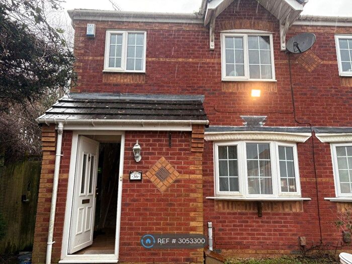 3 Bedroom Semi-Detached House To Rent In Birchley Park Avenue, Oldbury, B69