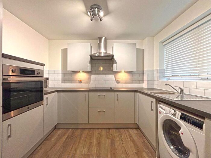 1 Bedroom Flat For Sale In - High Street, Rainham, Gillingham, ME8