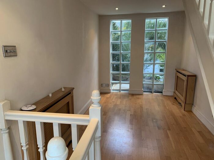 1 Bedroom Semi-Detached House To Rent In Shorrolds Road, London, SW6