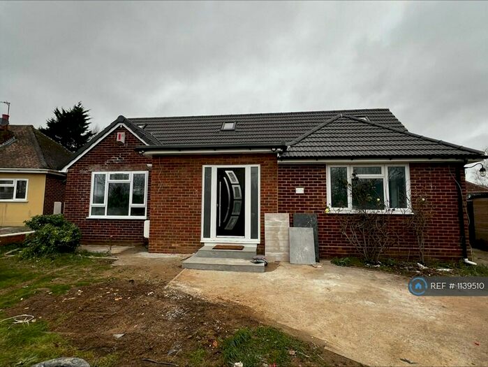 1 Bedroom Flat To Rent In Pentland Close, Reading, RG30