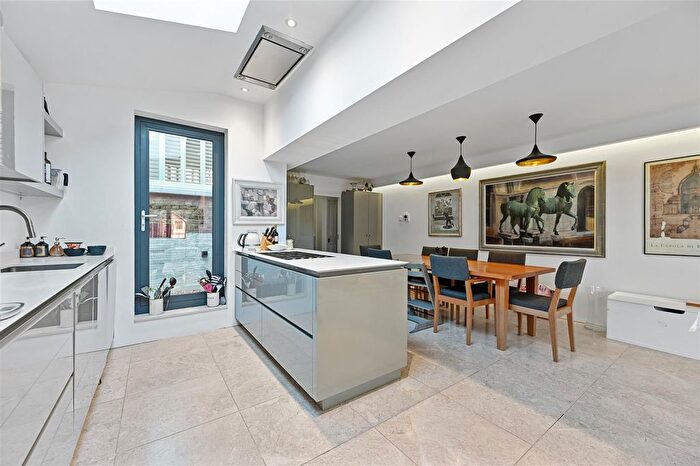 4 Bedroom End Terrace House For Sale In Agate Road, London, W6
