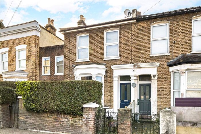 2 Bedroom Flat For Sale In Arabin Road, Brockley, SE4