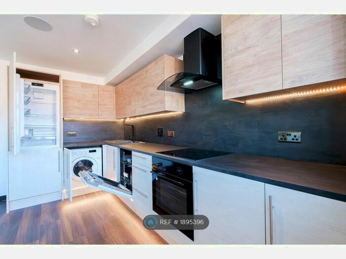 1 Bedroom Flat To Rent In Cooper House, Hull, HU1