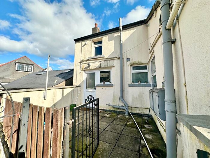 1 Bedroom Flat To Rent In Clarence Street, Pontypool, NP4