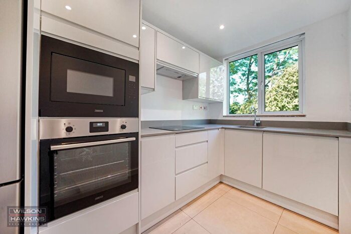 1 Bedroom Flat For Sale In Moat Lodge, London Road, Harrow On The Hill, HA1