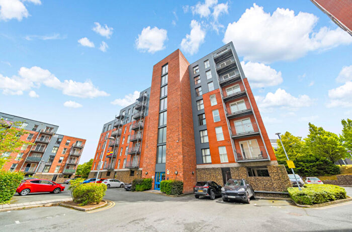 2 Bedroom Apartment For Sale In Stillwater Drive, Manchester, Greater Manchester, M11