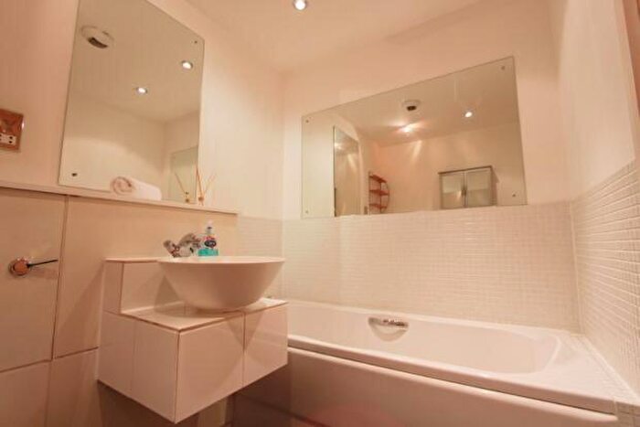 2 Bedroom Apartment To Rent In Flat, Apartments, St. James Barton, Bristol, BS1