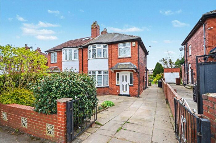 3 Bedroom Semi Detached House For Sale In Ring Road, Middleton, Leeds, West Yorkshire, LS10