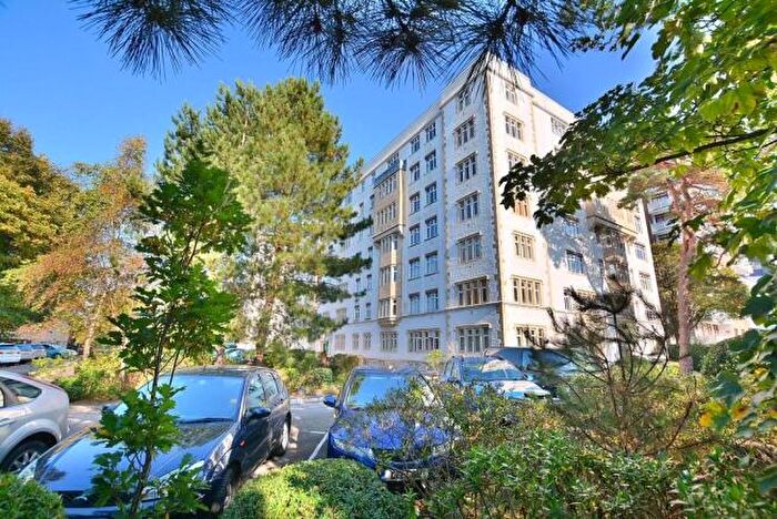 1 Bedroom Apartment To Rent In Pine Grange, - Heating & Hot Water Included, BH1