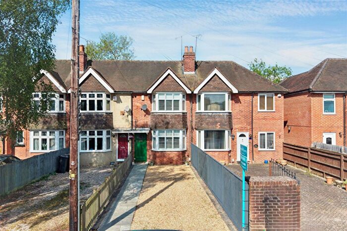 3 Bedroom Terraced House For Sale In Park Lane, Tilehurst, Reading, RG31