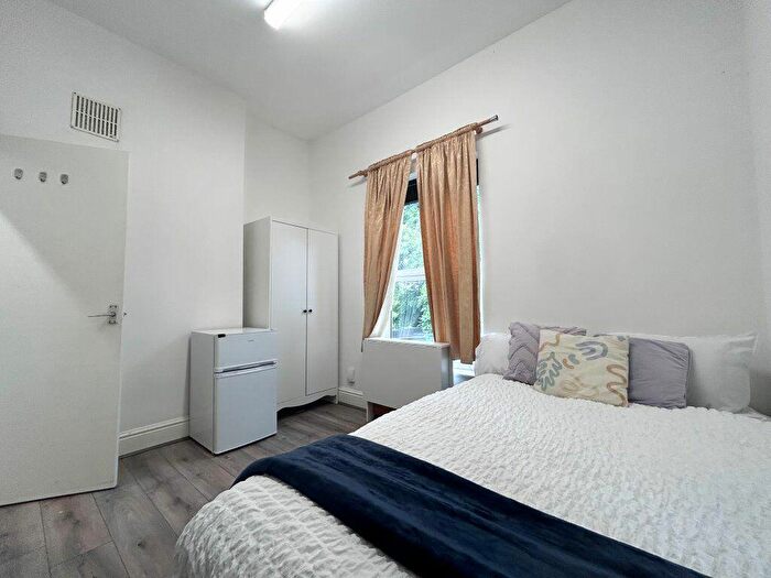 1 Bedroom Apartment To Rent In Studio, Uttoxeter New Road - Student, DE22