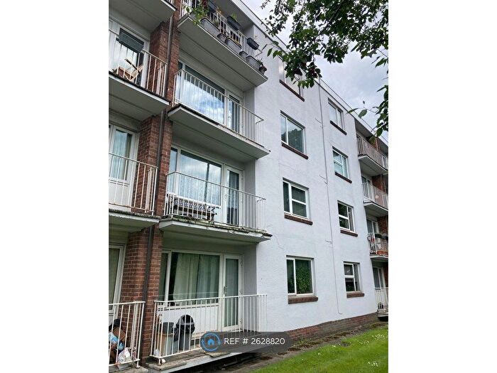 2 Bedroom Flat To Rent In Aeneas Court, Nottingham, NG5