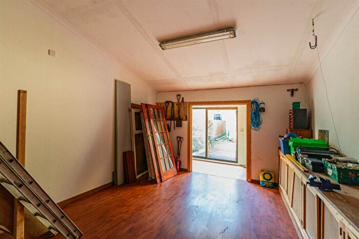 3 Bedroom Terraced House For Sale In Moorland Road, Splott, Cardiff, CF24