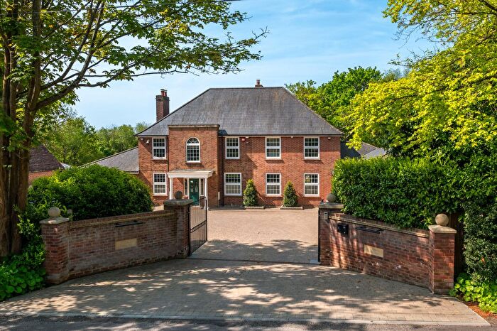 4 Bedroom Detached House For Sale In Rowlands Castle, Hampshire, PO9
