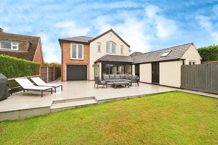 5 Bedroom Detached House For Sale In Ticknall Road, Hartshorne, Swadlincote, DE11