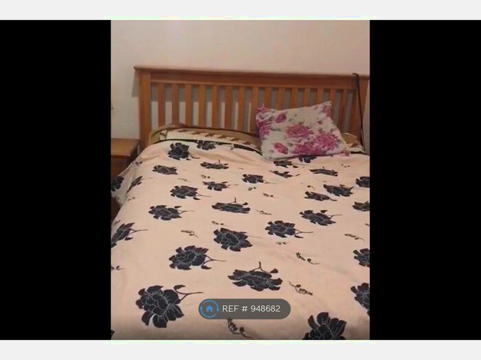 Studio To Rent In Wellesley Road, Slough SL1