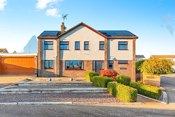 4 Bedroom Detached House For Sale In Dovecote Drive, Denton, Northampton, NN7