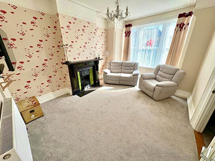 1 Bedroom Flat For Sale In Goldsmith Avenue, Southsea, PO4